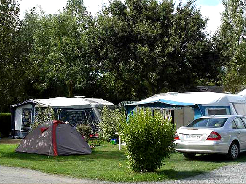   Camping Robinson - Colleville sur mer - emplacement 
