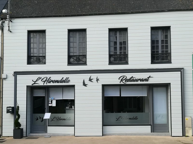   Restaurant-l-Hirondelle-au-Molay-Littry--Copier- 