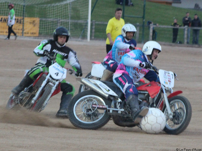 ©Pays d'Auge - Motoball 800x600 - ©Le Pays d'Auge ©Pays d'Auge - Motoball 800x600 - ©Le Pays d'Auge