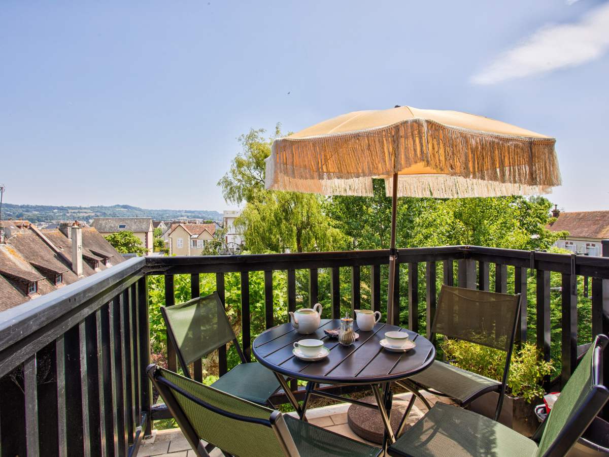 Le balcon