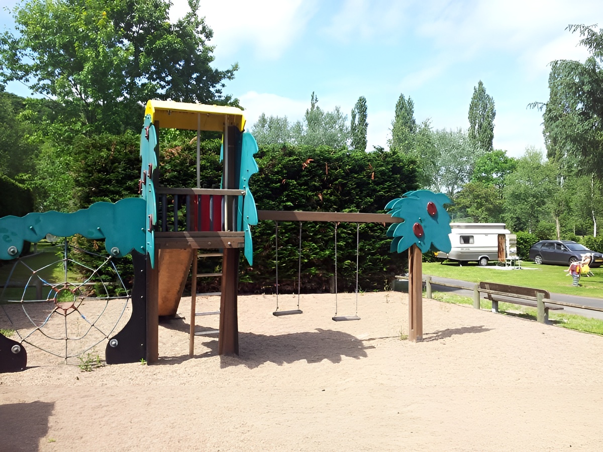 Camping des Bords de Vire à Pont-Farcy - ©OTBN Camping des Bords de Vire à Pont-Farcy - ©OTBN