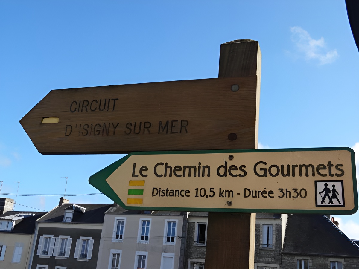 Le Pont de l'Aure - ©ISIGNY-SUR-MER Le Pont de l'Aure - ©ISIGNY-SUR-MER