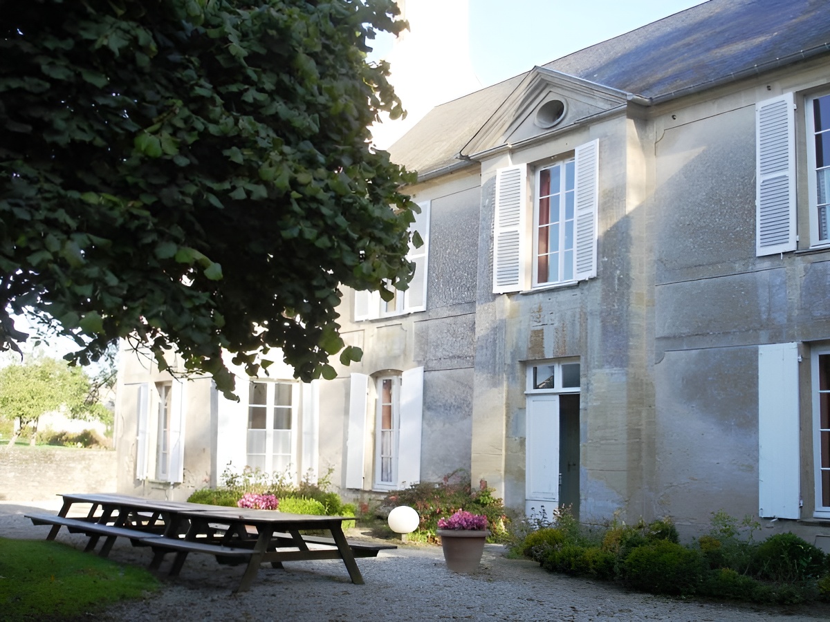 331 - ©BANVILLE 331 - ©BANVILLE