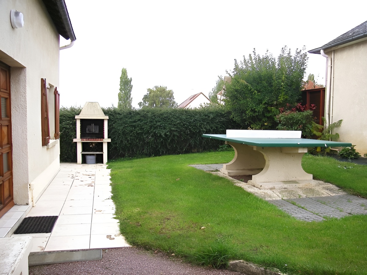 366-4 - ©LAIZE-CLINCHAMPS 366-4 - ©LAIZE-CLINCHAMPS