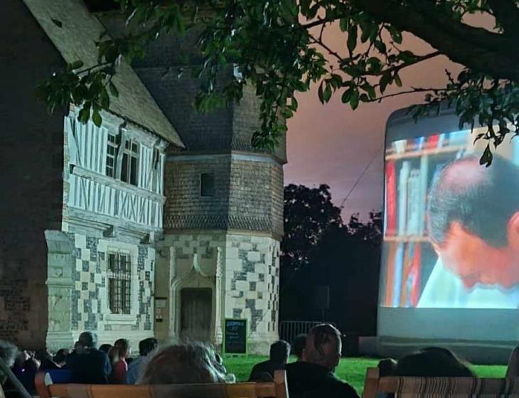 Ciné plein-air au Manoir du désert