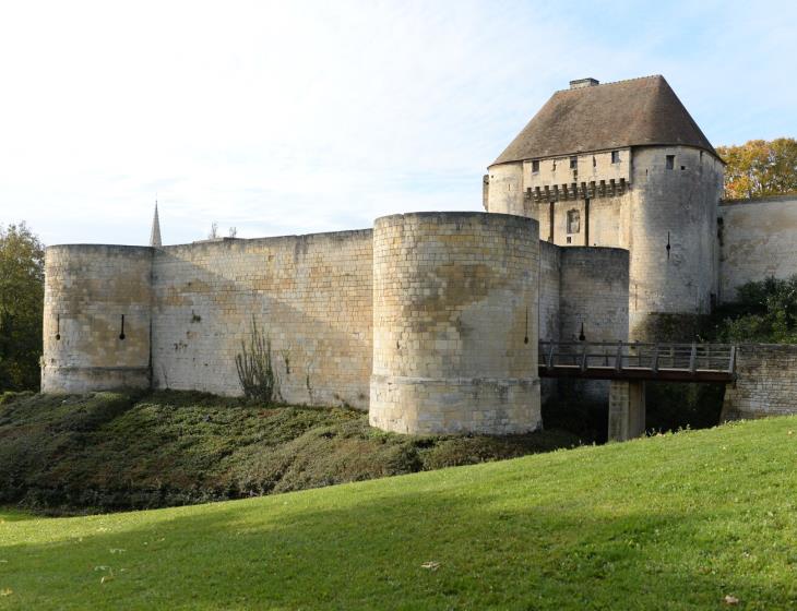 520631-Chateau_de_Caen-1500px