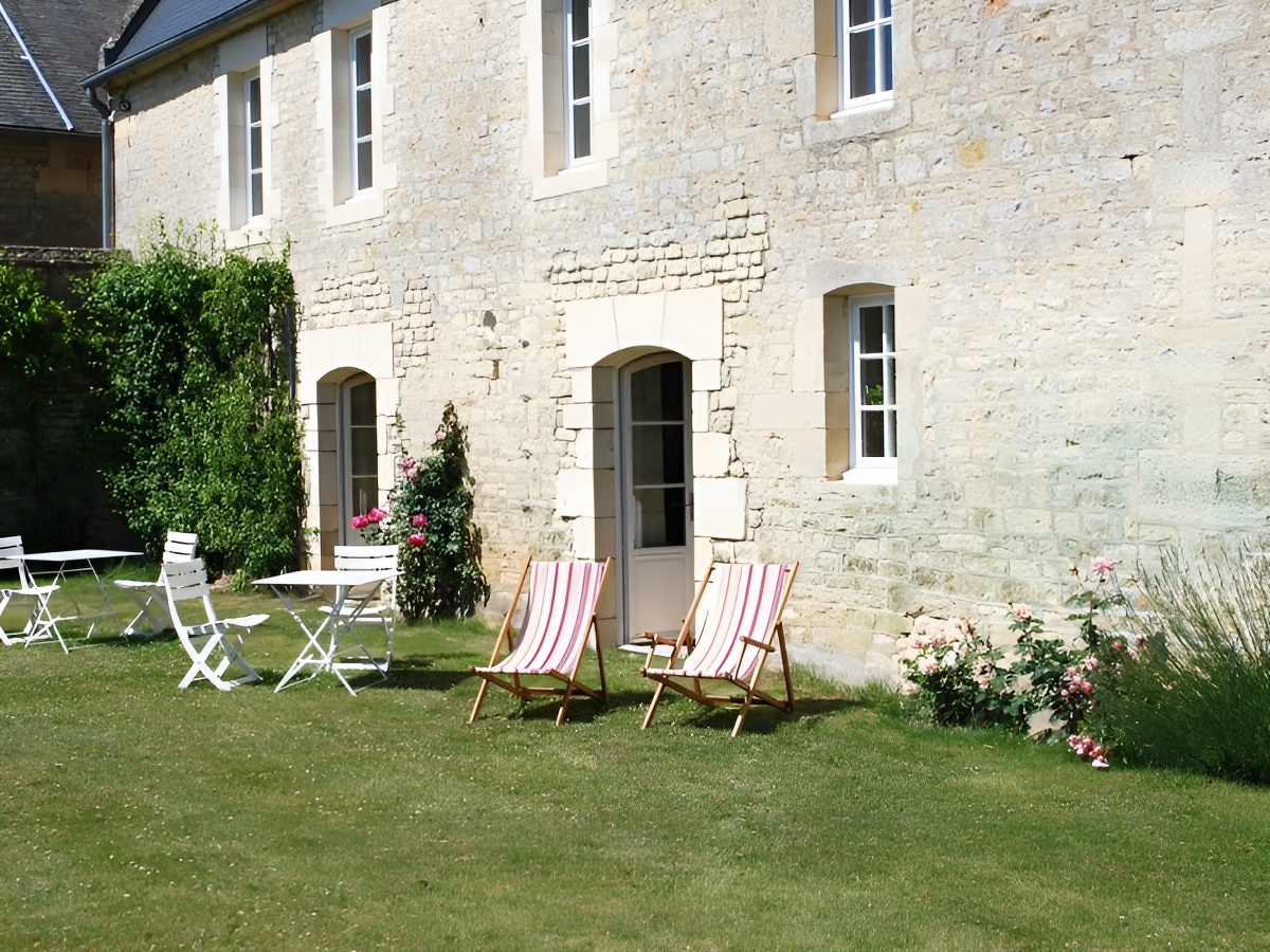 Ferme Manoir de Cacharat - ©SECQUEVILLE EN BESSIN Ferme Manoir de Cacharat - ©SECQUEVILLE EN BESSIN
