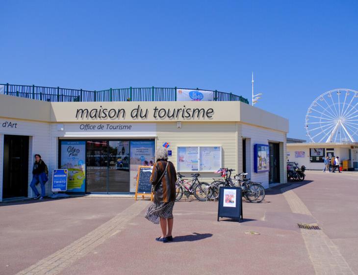 586575-Bureau_d_information_touristique_de_Ouistreham-Caen_la_mer_Tourisme___Alix_JONET-1200px