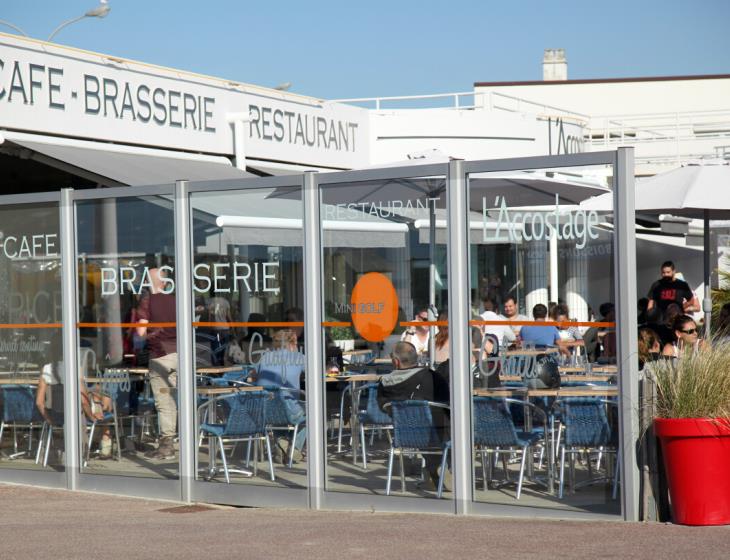 Cafe-restaurant_L_Accostage