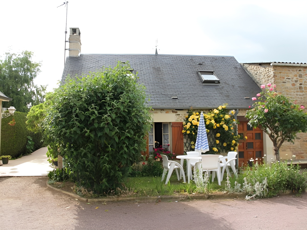 860 - ©LAIZE-CLINCHAMPS 860 - ©LAIZE-CLINCHAMPS