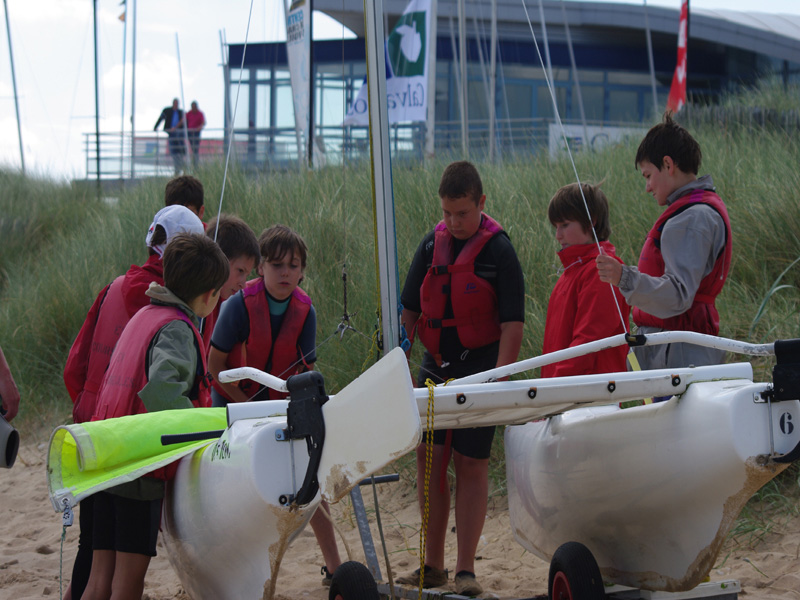 Courseulles sur mer_école de voile - ©© Anne Le Gall/Calvados Nautisme Courseulles sur mer_école de voile - ©© Anne Le Gall/Calvados Nautisme