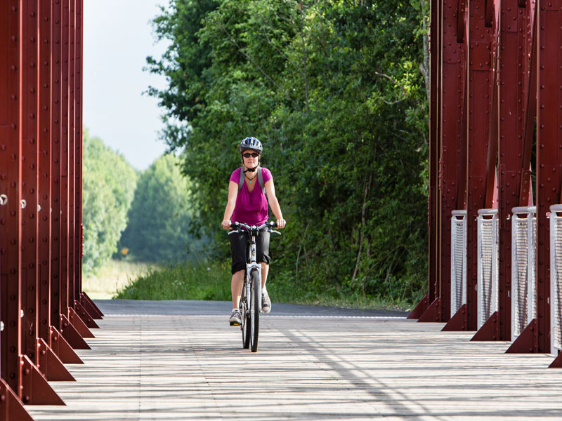 Vélo-sur-la-voie-verte - ©T. Houyel/Calvados Tourisme Vélo-sur-la-voie-verte - ©T. Houyel/Calvados Tourisme