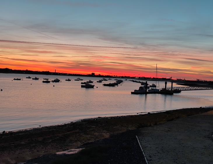 Bateaux au mouillage