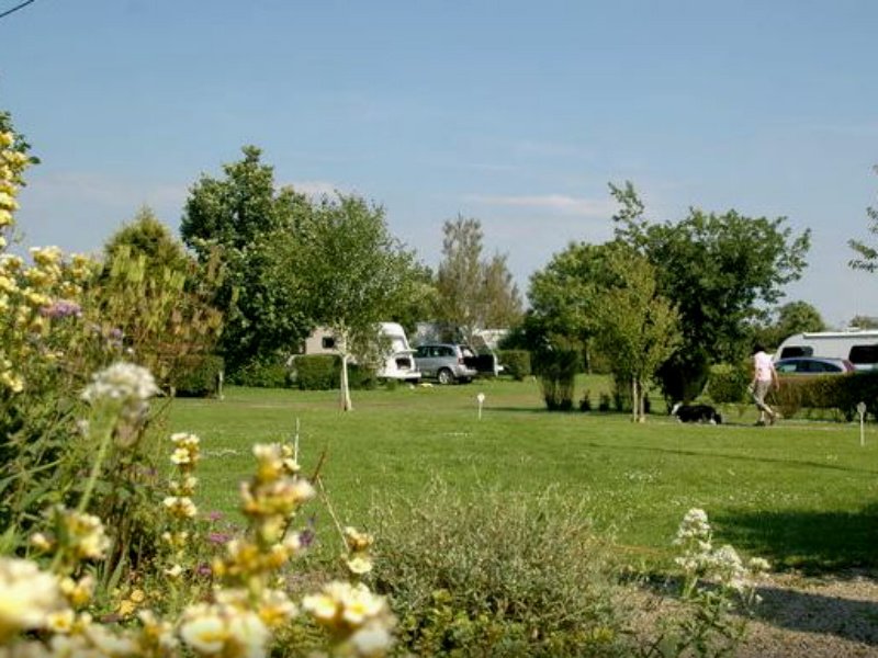 Camping le Puits - St Martin des Besaces - emplacement - ©Camping le Puits Camping le Puits - St Martin des Besaces - emplacement - ©Camping le Puits