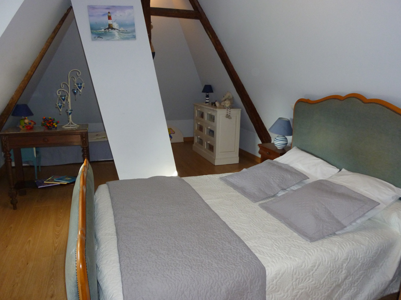 La Maison de Lison à la Rivière Saint Sauveur, chambre - ©Calvados Tourisme - Clévacances La Maison de Lison à la Rivière Saint Sauveur, chambre - ©Calvados Tourisme - Clévacances
