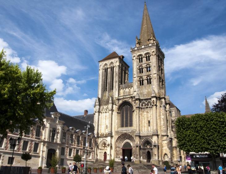 Cathedrale Saint-Pierre de Lisieux - Sanctuaire de Lisieux