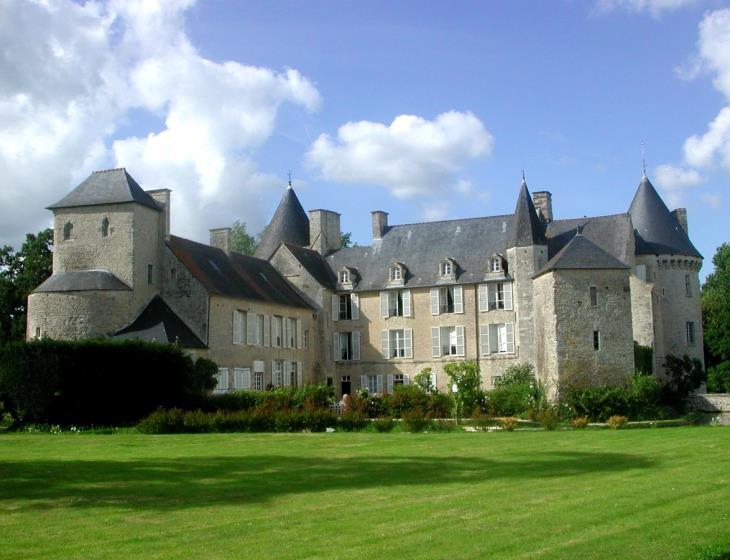 Chateau-de-Colombieres-Calvados-Attractivite--1-
