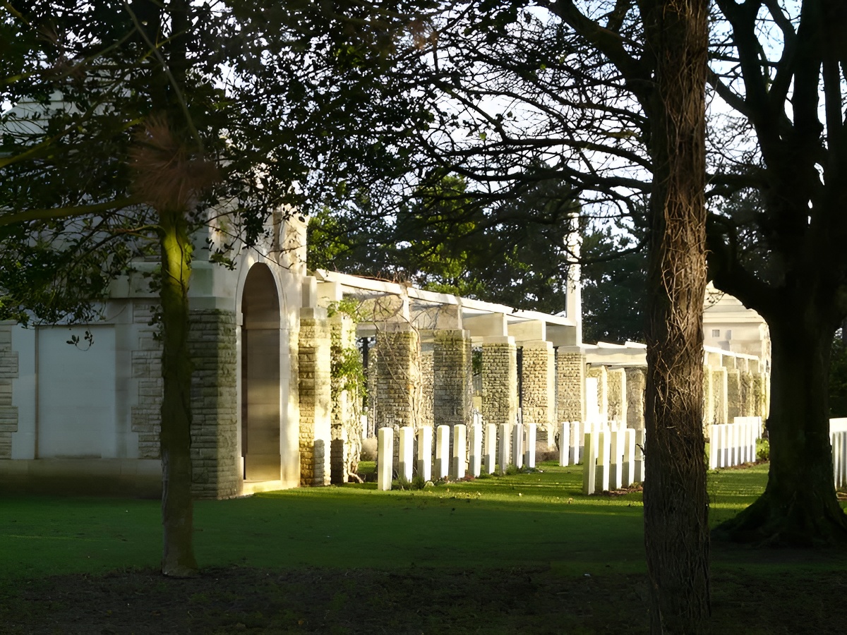 Cimetière britannique de Bazenville - ©Calvados Tourisme Cimetière britannique de Bazenville - ©Calvados Tourisme