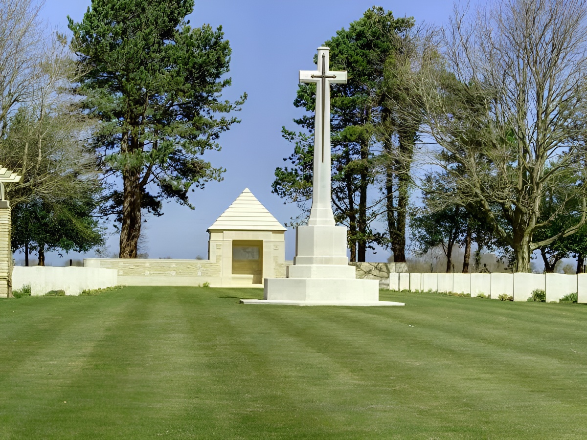 Cimetière britannique de Bazenville - ©Calvados Tourisme Cimetière britannique de Bazenville - ©Calvados Tourisme
