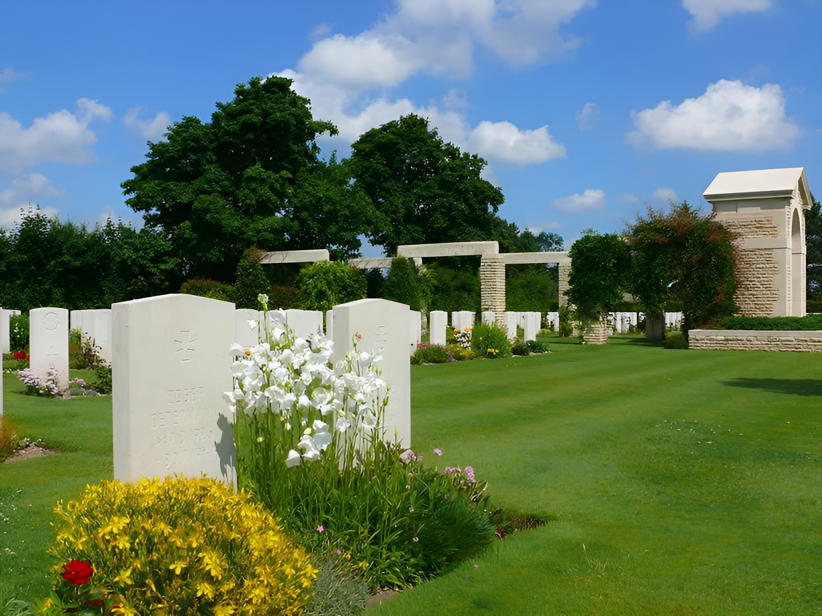 Cimetière Militaire Britannique de Tilly-sur-Seulles - ©Calvados Tourisme Cimetière Militaire Britannique de Tilly-sur-Seulles - ©Calvados Tourisme