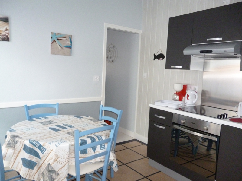 Gîte Côté Plage à Saint Aubin sur mer, cuisine - ©Mme Flaguais - Clévacances Gîte Côté Plage à Saint Aubin sur mer, cuisine - ©Mme Flaguais - Clévacances