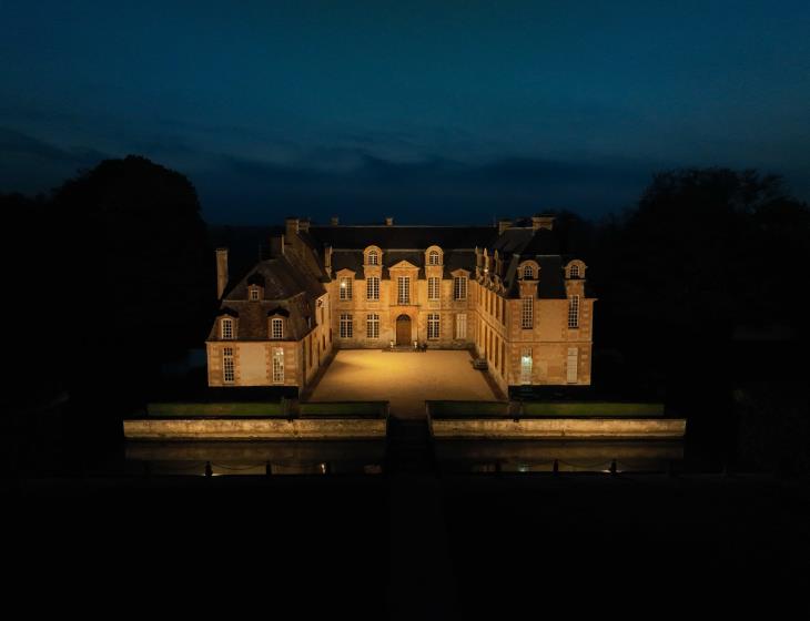 le Château de Carel Illuminé