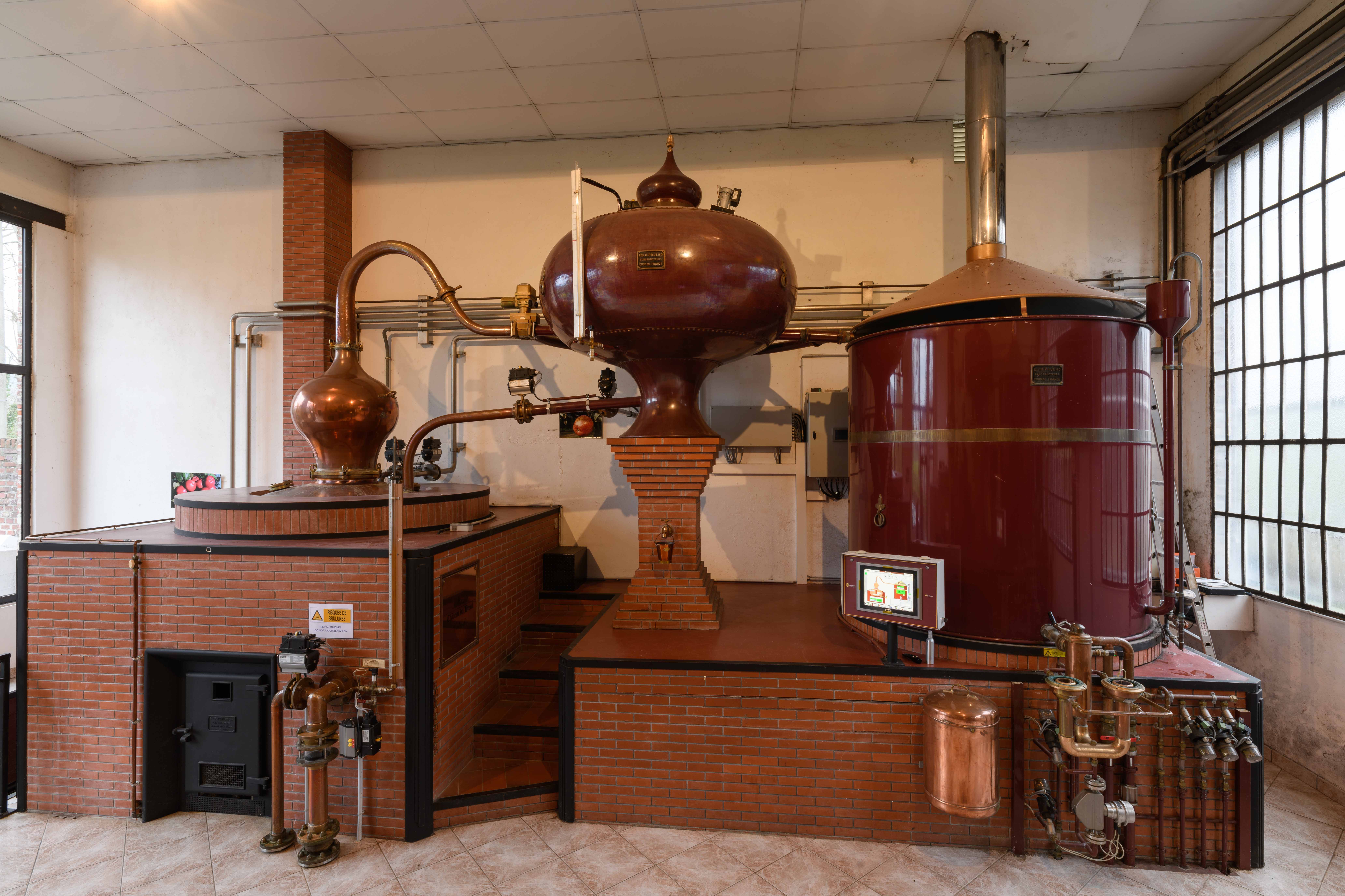 Make your own Calvados at Chateau du Breuil – Normandy Tourism, France