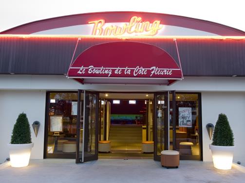 Bowling in Deauville, Eintritt