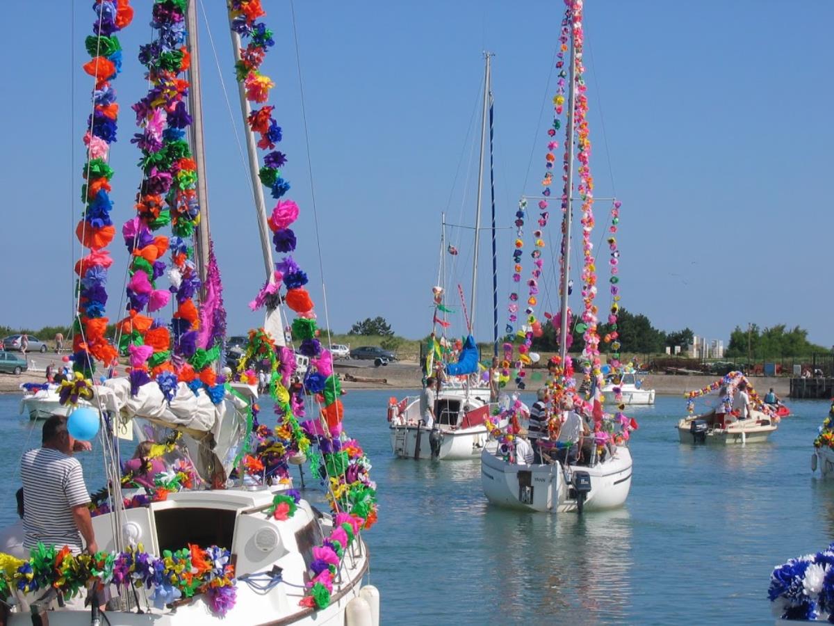 Jours De Marché à Courseulles Sur Mer