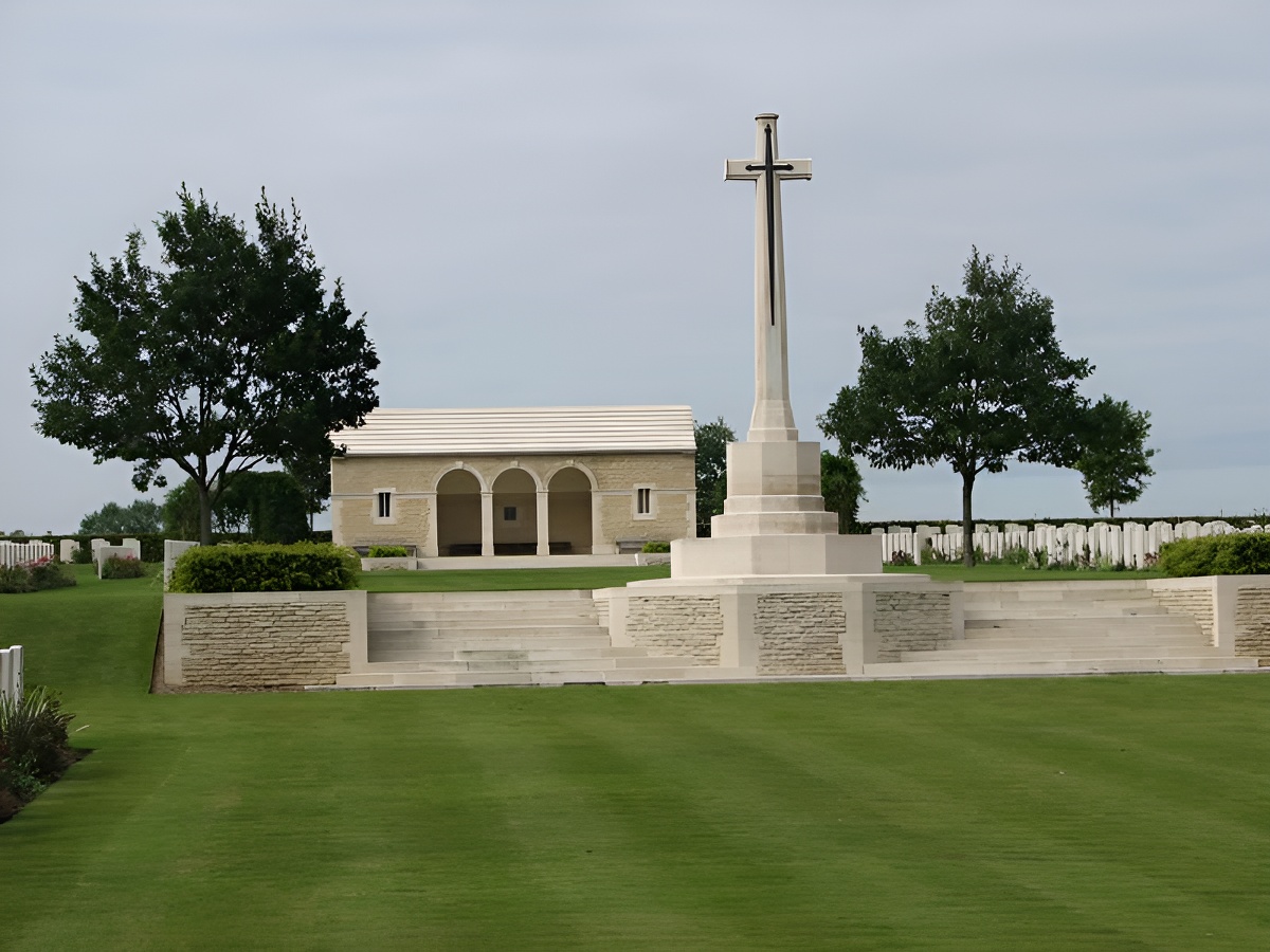 Cimetière Militaire Britannique d'Hottot - ©© Office de tourisme du Pré-Bocage Cimetière Militaire Britannique d'Hottot - ©© Office de tourisme du Pré-Bocage