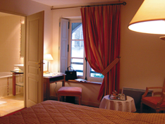 Hôtel le Dauphin Caen 1 - ©© Hôtel le Dauphin - Caen Hôtel le Dauphin Caen 1 - ©© Hôtel le Dauphin - Caen