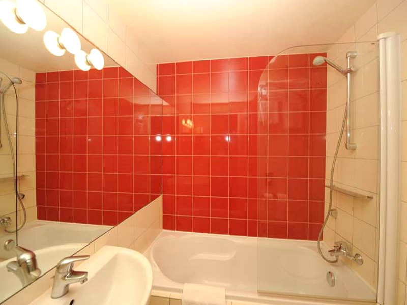 Hôtel des Loges - Honfleur - salle de bain - ©Hôtel des Loges Hôtel des Loges - Honfleur - salle de bain - ©Hôtel des Loges