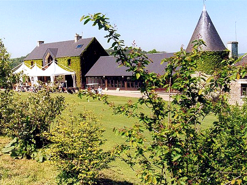 Hôtel du Golf - Clécy - ©Hôtel du Golf - Clécy Hôtel du Golf - Clécy - ©Hôtel du Golf - Clécy