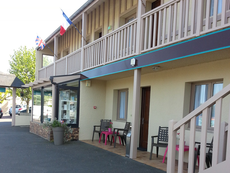Hôtel L'Idéal Le Mountbatten - Arromanches - ©Hôtel L'Idéal Le Mountbatten Hôtel L'Idéal Le Mountbatten - Arromanches - ©Hôtel L'Idéal Le Mountbatten