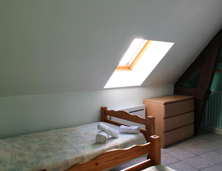 Chambre 2 - étage - 2 lits simple 90/190