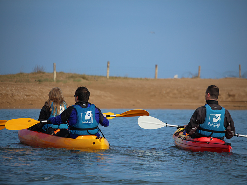 Kayaks dans la baie de l'orne Franceville - ©© A. Le Gall Kayaks dans la baie de l'orne Franceville - ©© A. Le Gall