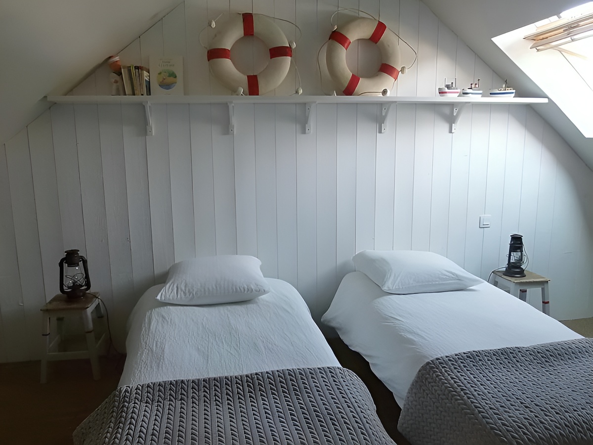 L'esprit du port à Port en Bessin, 2ème chambre - ©Astrid Barbey - Clévacances L'esprit du port à Port en Bessin, 2ème chambre - ©Astrid Barbey - Clévacances