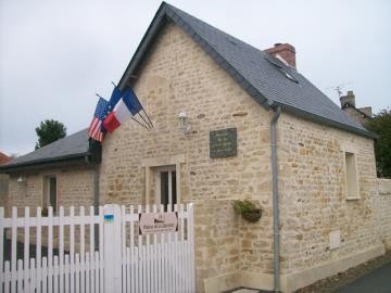 La maison de la Libération à Saint Laurent sur mer, extérieur