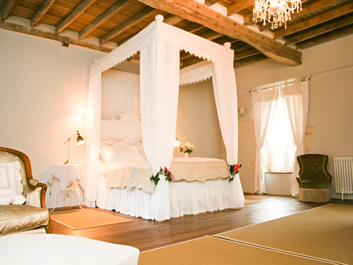 LaVieilleAbbaye_SuiteLuxe_B - ©MmeLeMoigne_Barbery_ClévacancesCalvados LaVieilleAbbaye_SuiteLuxe_B - ©MmeLeMoigne_Barbery_ClévacancesCalvados