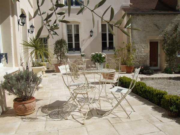 Le Clos Saint Martin - Louise - ©© Le Clos Saint Martin - Louise Le Clos Saint Martin - Louise - ©© Le Clos Saint Martin - Louise