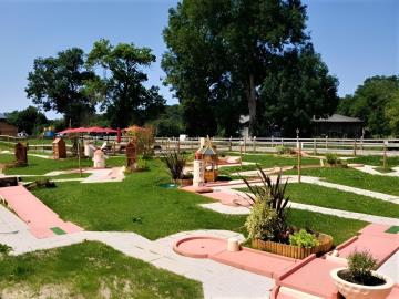 Le-minigolf-du-verger-de-roncheville-a-Bavent-2