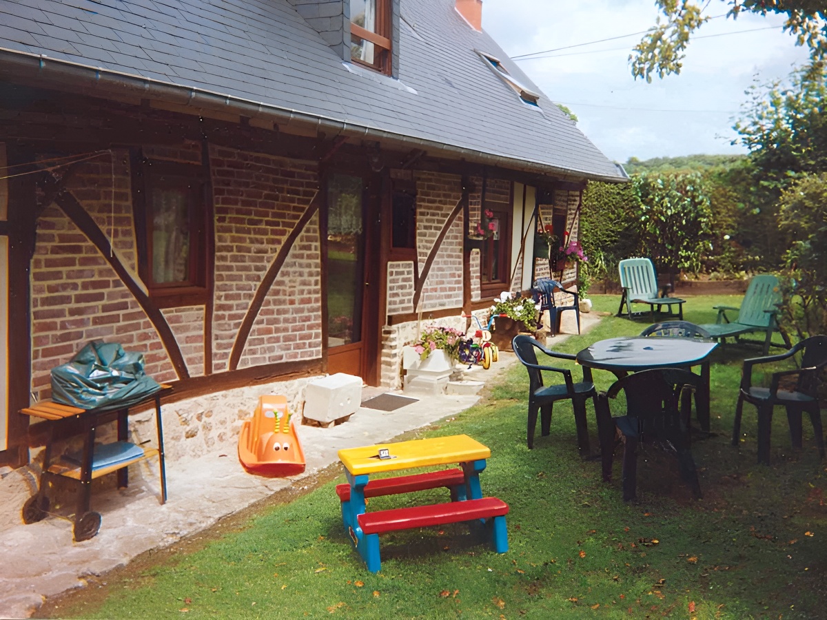 Gîte à Pennedepie, extérieur - ©Mme Retout Claverie - Clévacances Gîte à Pennedepie, extérieur - ©Mme Retout Claverie - Clévacances