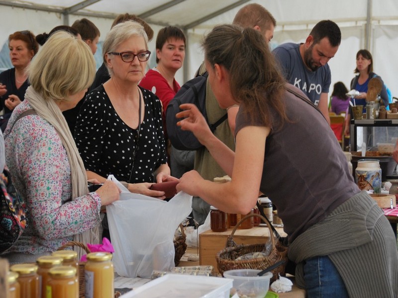 Marché du terroir - ©Château de crevecoeur Marché du terroir - ©Château de crevecoeur
