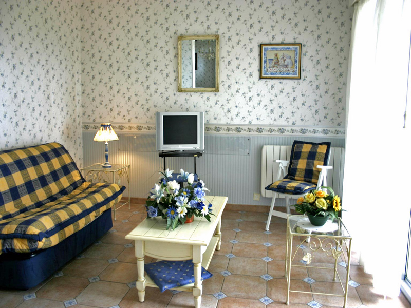 Appartement à Houlgate, salon - ©Mme Dubois - Clévacances Appartement à Houlgate, salon - ©Mme Dubois - Clévacances
