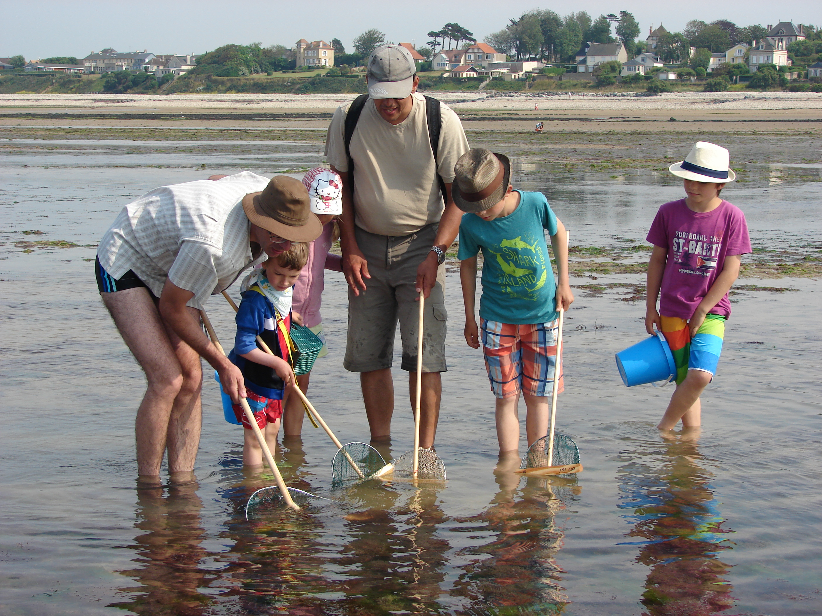   Pêche à pied en famille à Grandcamp 