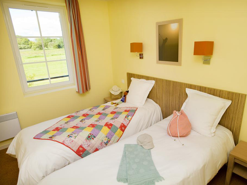 Résidence Green Beach - Port en Bessin - chambre twin - ©Pierre et Vacances Résidence Green Beach - Port en Bessin - chambre twin - ©Pierre et Vacances