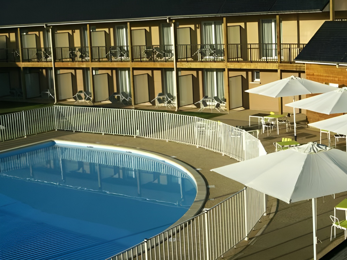Residence Les Hauts de Honfleur - piscine - ©Les Hauts de Honfleur Residence Les Hauts de Honfleur - piscine - ©Les Hauts de Honfleur