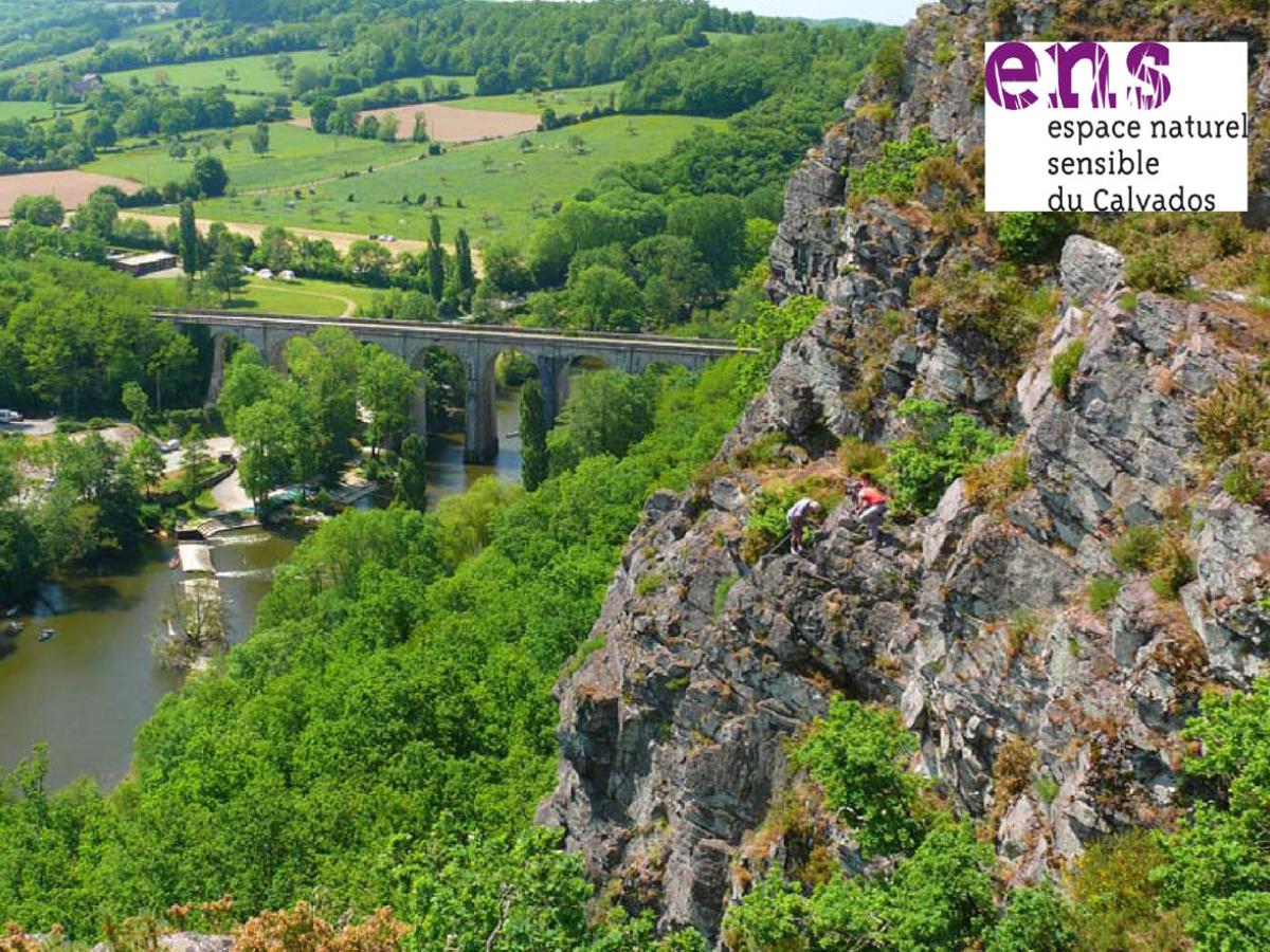 Espaces Naturels Clecy Les Rochers Des Parcs Calvados Normandie Calvados Tourisme 