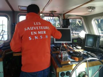 SAUVETEURS-EN-MER-SNSM-STATION-DE-COURSEULLES-SUR-MER-CREDIT-CLAIRE-SALMERON-TENDRON