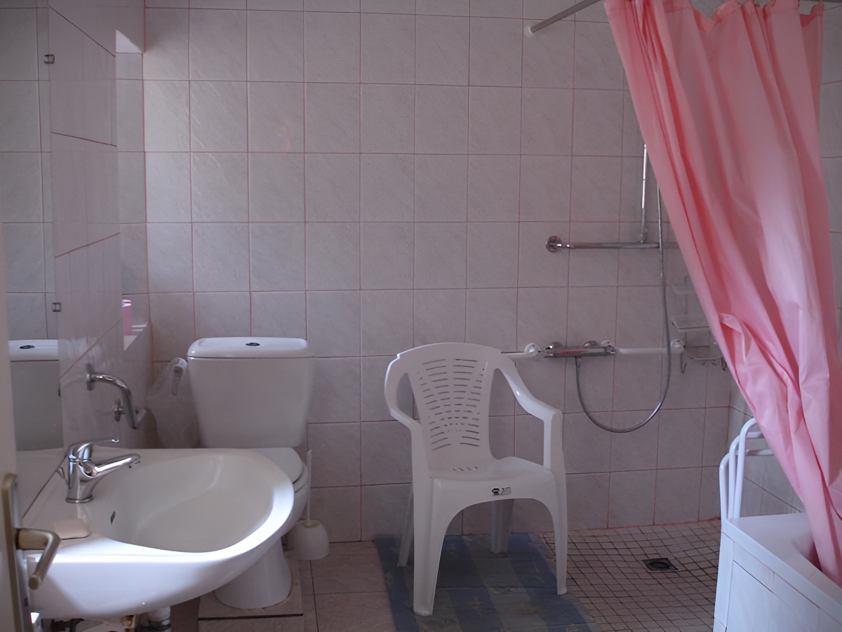 Salle-de-bain-Ferme-du-Hommey - ©Gîtes de France Salle-de-bain-Ferme-du-Hommey - ©Gîtes de France